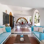 Amazing With Pool & Jacuzzi *