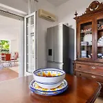 Amazing With Pool & Jacuzzi *