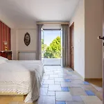 Amazing With Pool & Jacuzzi Vila